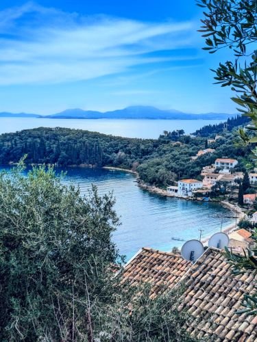 PXL 20250216 1458221933