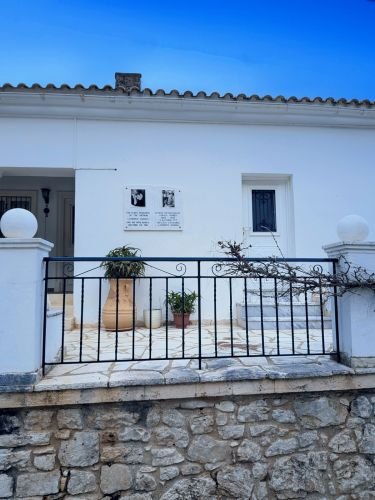 PXL 20250216 1528426103